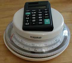 food scale and calculator